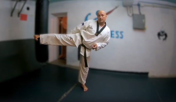 Видеотренировки от Сергея Бурака. От &quot;базы&quot; до &quot;нюансов&quot;. Удары ногами. Горио чаги.