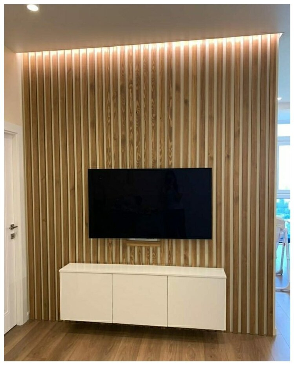 Брусок декоративный в зоне TV из Сосны 50х30мм