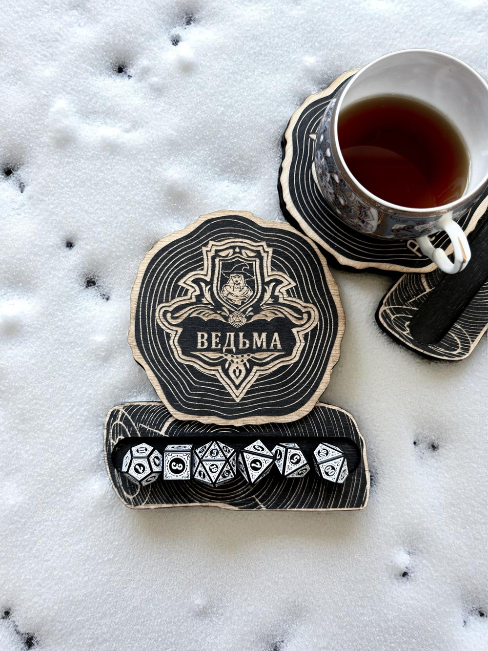 ДнД подставка «Ведьма» — дерево