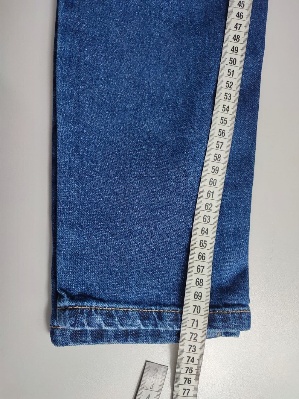 Джинсы ZARINA стильные 42 размер