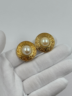 Клипсы с «жемчугом» Givenchy