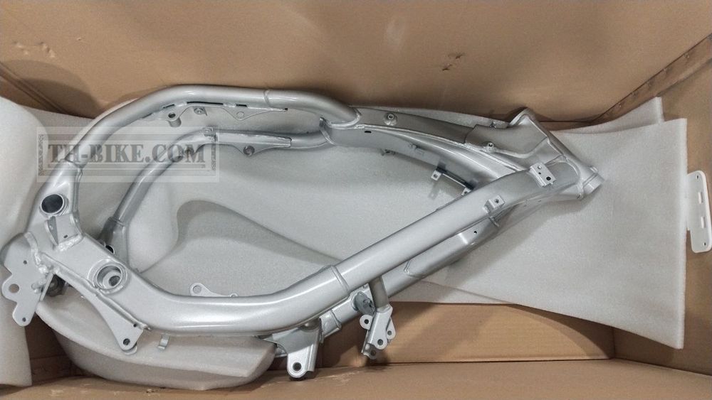 50100-KZZ-900ZB. BODY COMP., FRAME *NH146M* (NH146M ACCURATE SILVER METALLIC). Frame Honda CRF250L