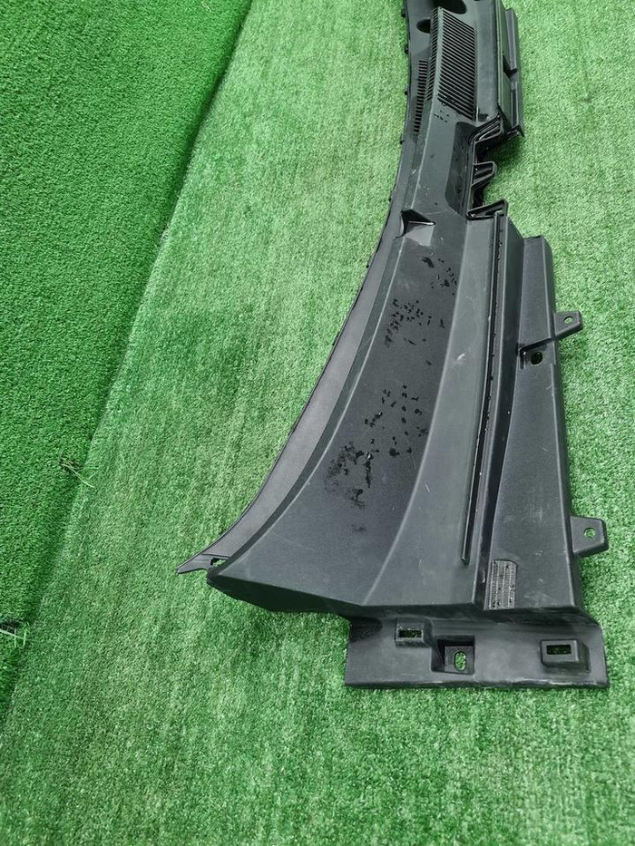 Жабо Geely Coolray (2019-2024)