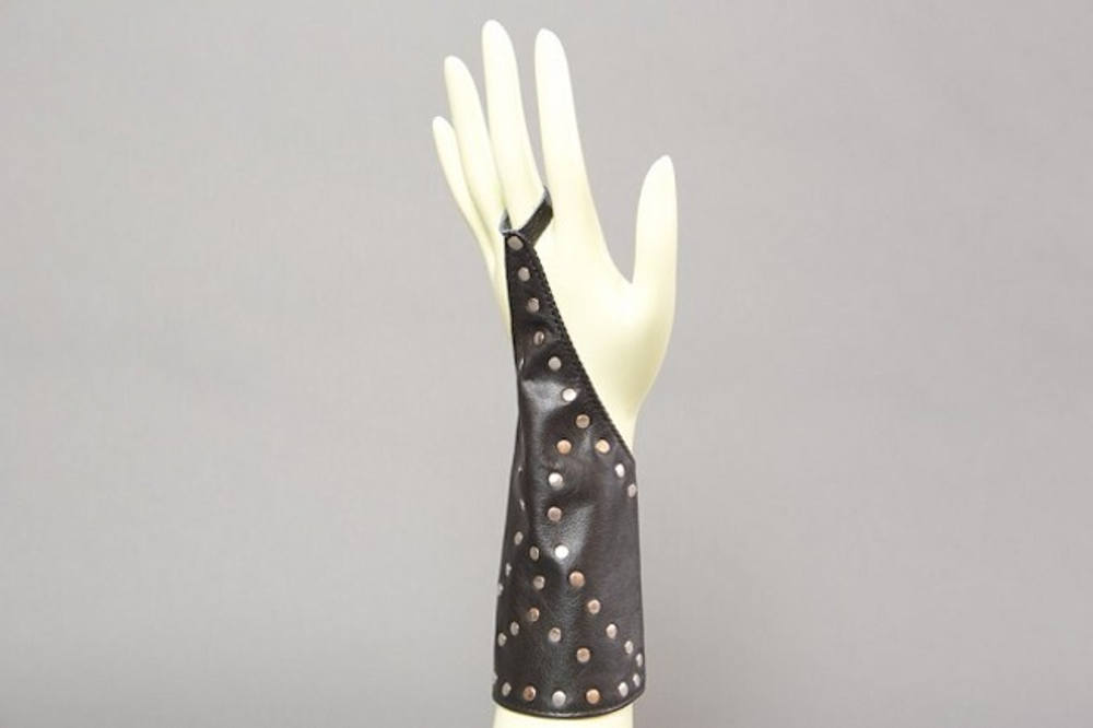 Нарукавники на кисть (Цвет: черный)