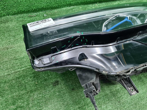 Фара левая BMW X7 G07 (19-22) Laser Light