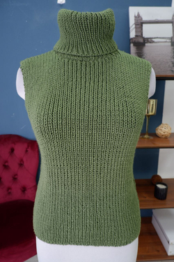 Топ красивого цвета 46 размер