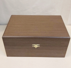 Набор новогодних шаров с полной росписью "Алиса в стране чудес" и  "Дюймовочка"