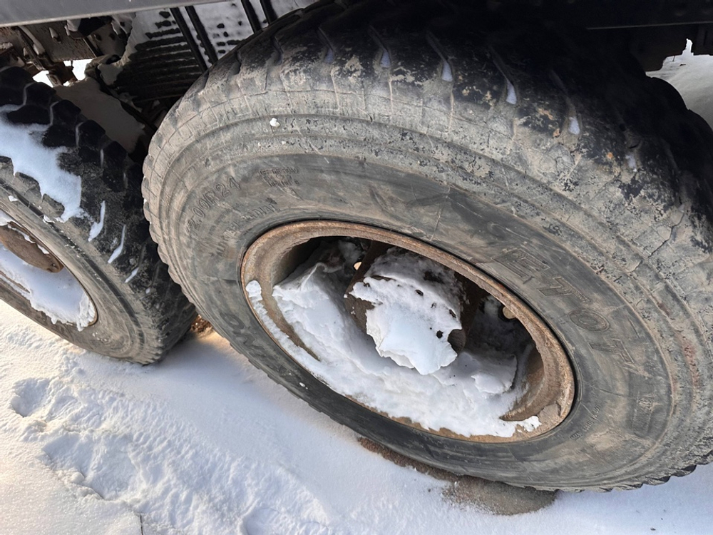 Shacman (Shaanxi) SX* 8x4 Самосвал SX33186V366 (Дизельный, 11,6 л, 423 л.с., МТ)