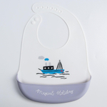 5385562 Нагрудник силиконовый, на кнопках, с карманом «Кораблик», цвет белый/серый