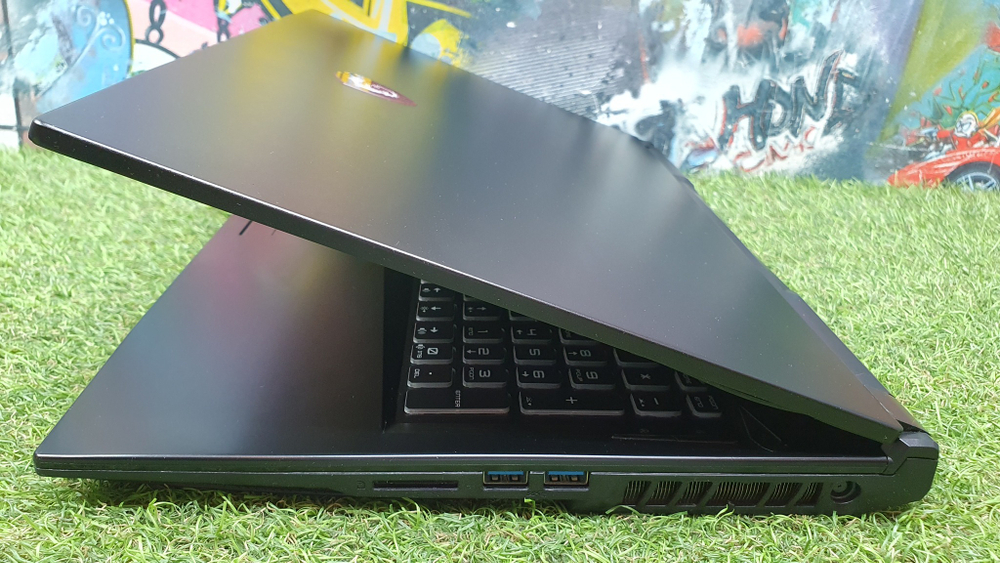 Игровой MSI i5-9/12Gb/GTX 1660 Ti 6Gb/120Hz/GL75 9SDK-096RU [9s7-17e512-096]/Windows 10