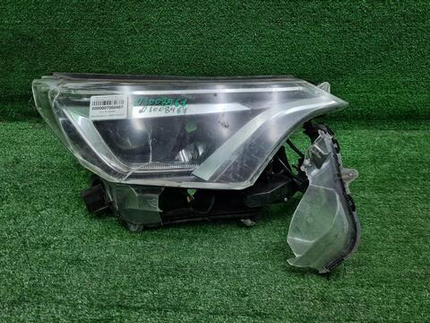 Битая Фара правая Toyota RAV4 4 CA40 (15-19) LED