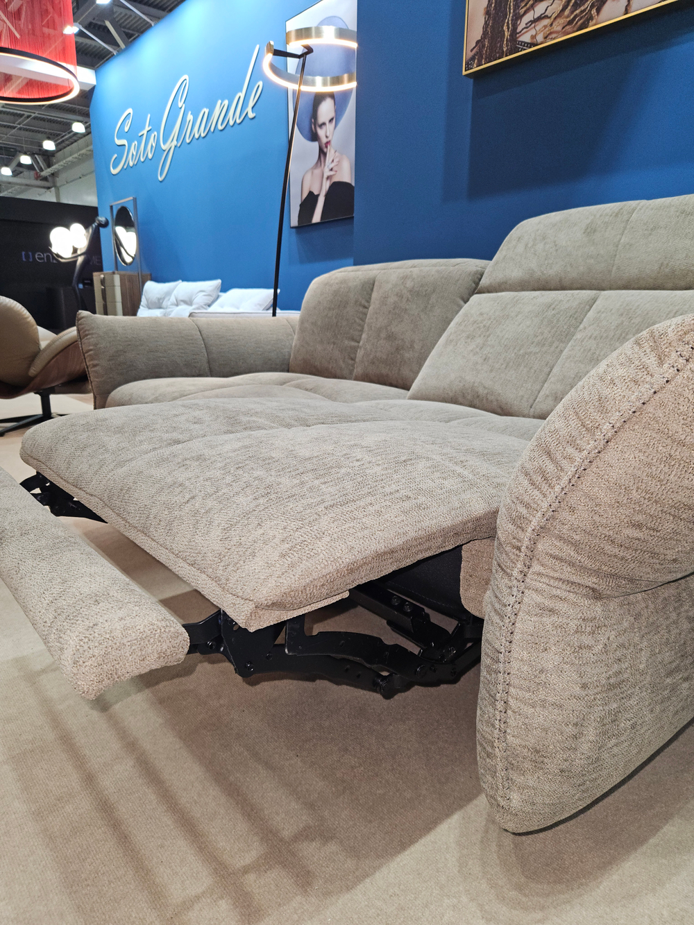 Диван-реклайнер SG4695