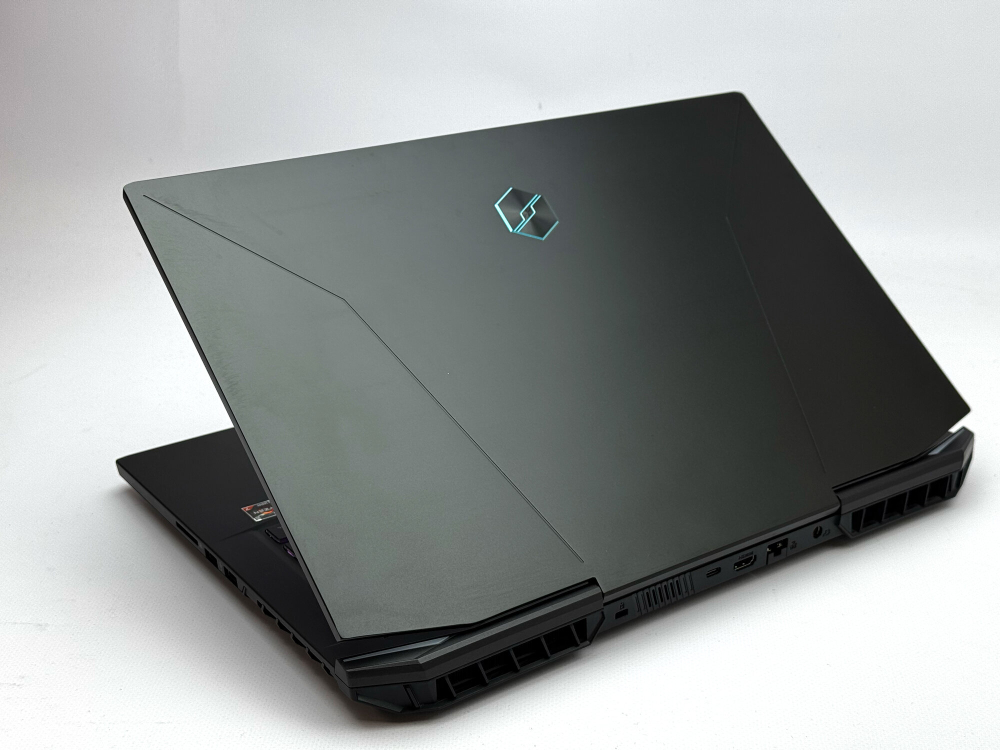 17.3 Игровой ноутбук Mechrevo Ryzen 7 6800H / RTX 3070 Ti / 16GB / 512GB / 2.5K / 240Hz / Win11 / RU-EN клавиатура