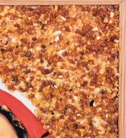 AMB-01/19 Икона Божией Матери (с янтарной крошкой) пласт.рамка H-37см