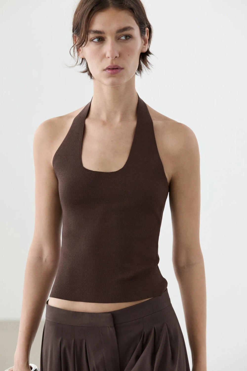 Massimo Dutti Облегающий вязаный топ с завязками на шее, коричневый