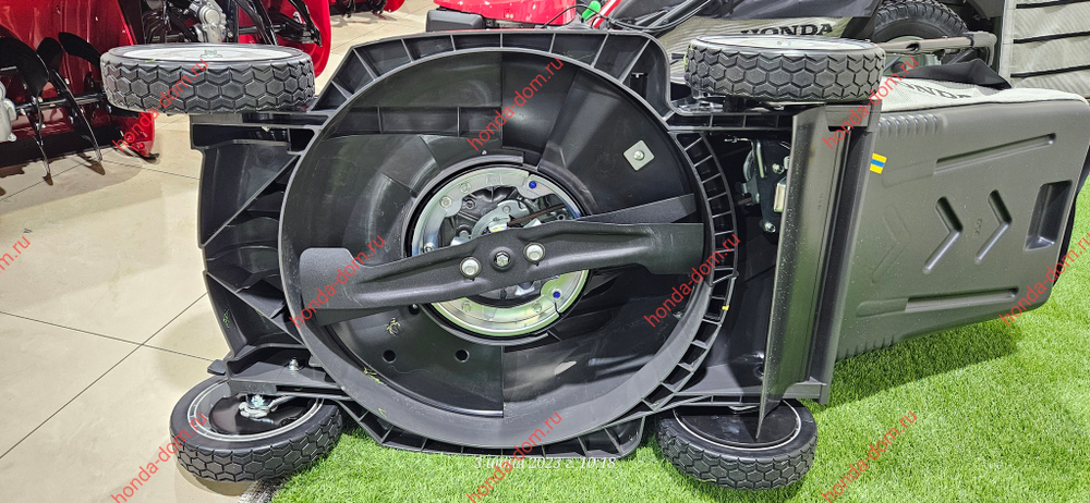 Газонокосилка Honda HRX 537 C6 VKE (RR)