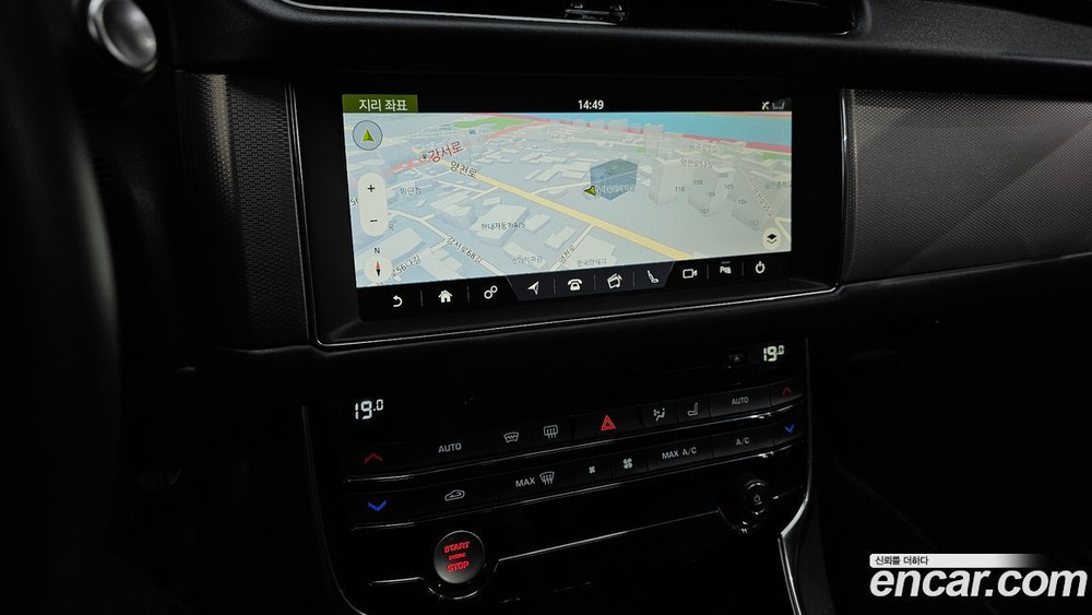 Jaguar XF (X260) 20d Portfolio (10.2019)