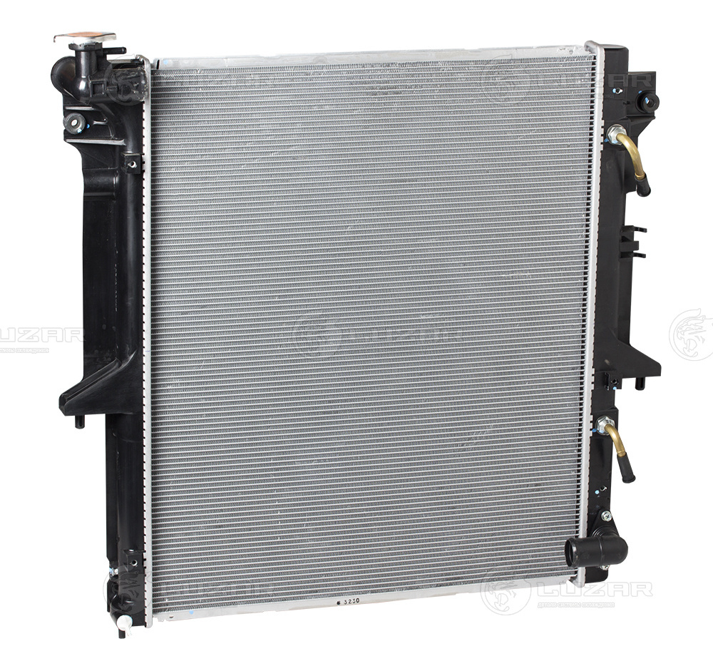 LRc 11149 -  Радиатор охлаждения для автомобилей L200 (06-)/Pajero Sport (08-) 2.5TD AT