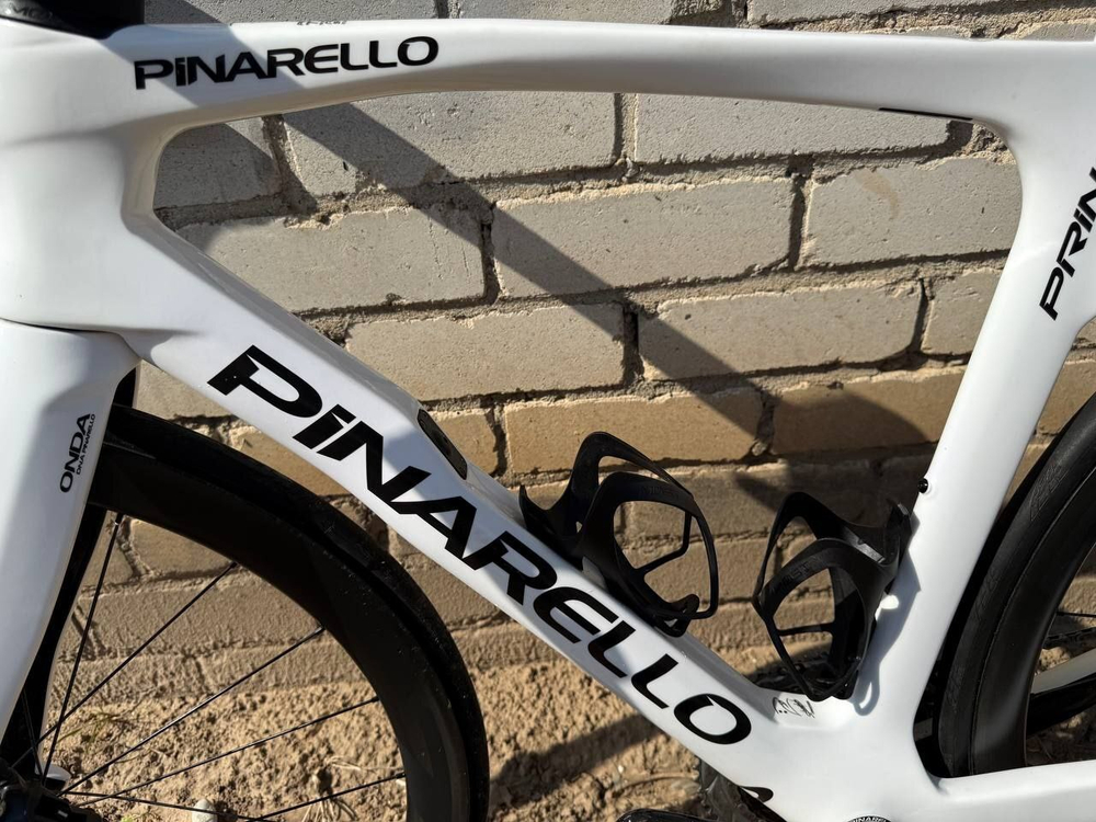 Велосипед шоссейный купить выгодно Pinarello Prince Carbon M
