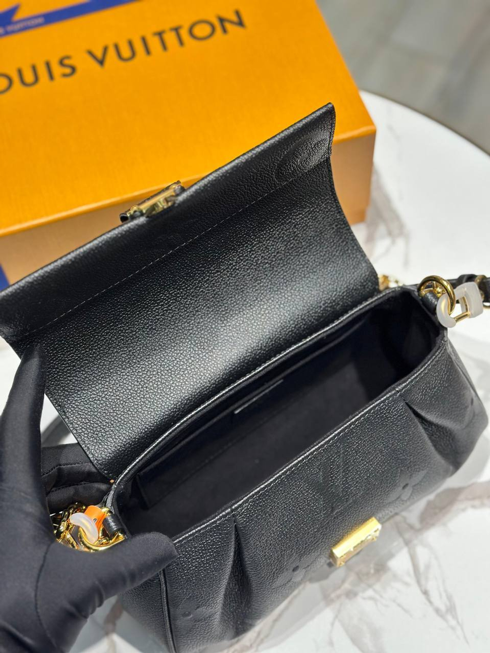 Сумка Louis Vuitton