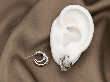 Серьги-кольца 16мм со стразами