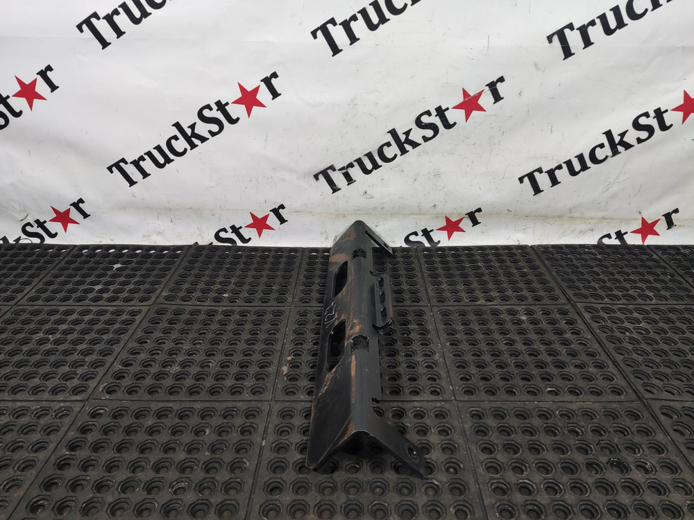 Крепление запасного колеса 2017г.