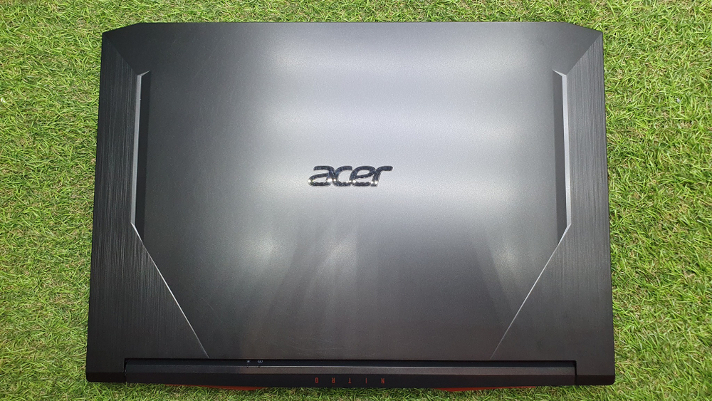 Игровой Acer i5-10/8Gb/GTX 1650 Ti 4Gb/144Hz/Nitro 5 AN515-55-57B3 [nh.q7jer.00g]/Windows 10