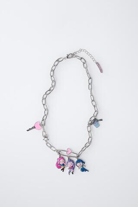 ZARA ОЖЕРЕЛЬЕ KPOP DEMON HUNTERS™ NETFLIX ©, СЕРЕБРИСТЫЙ