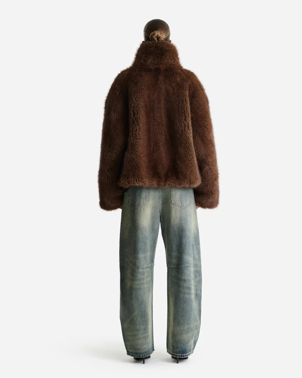 Укороченная шуба из экомеха