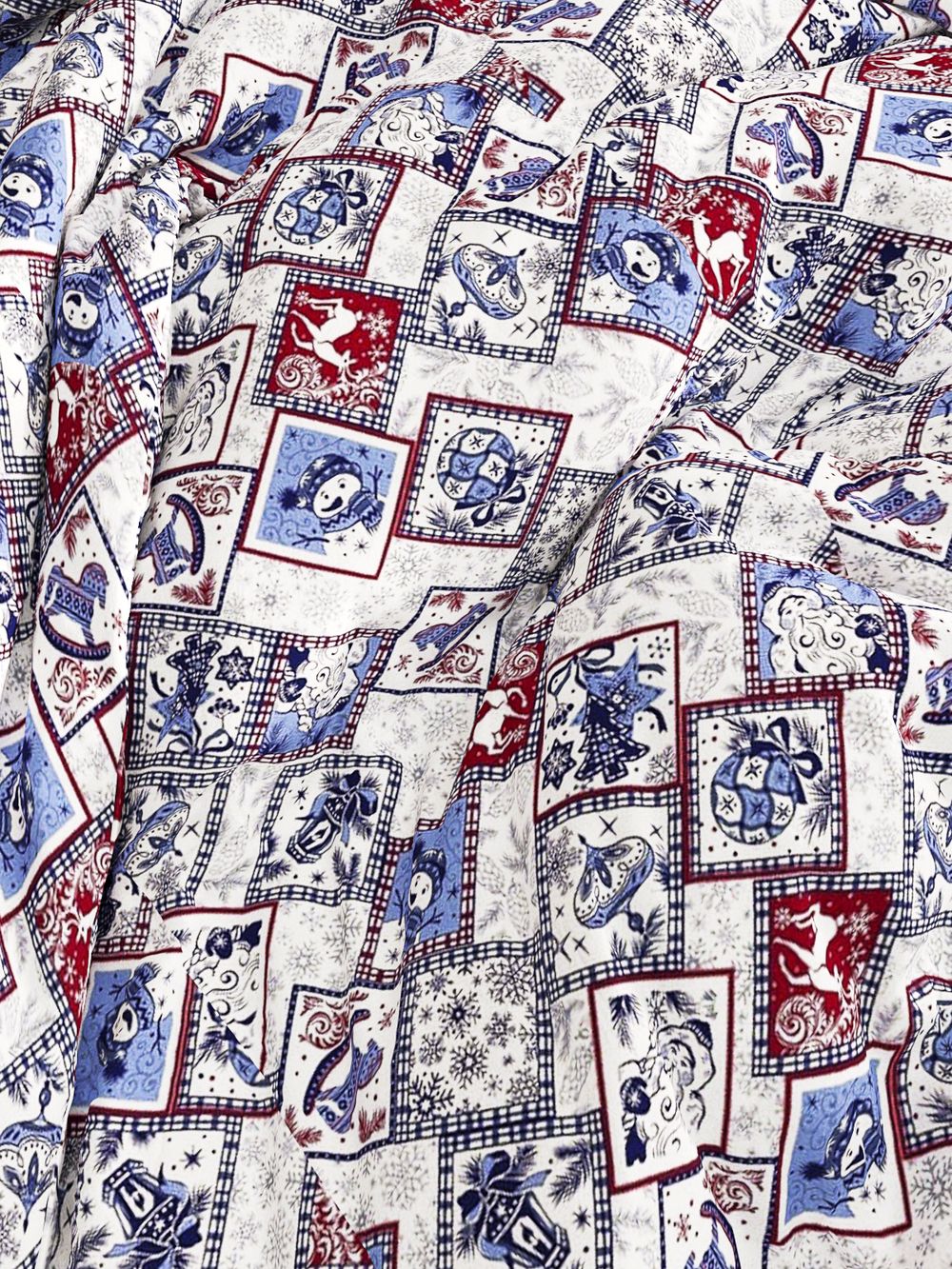 Постельное белье Сказка "Зимние картинки" 2-спальный Наволочка 70х70 см 2 шт Простынь 240х215 см Пододеяльник 175х215 см, перкаль