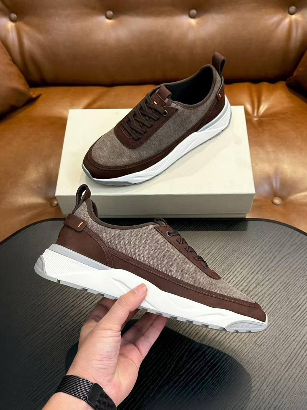 Кроссовки Santoni