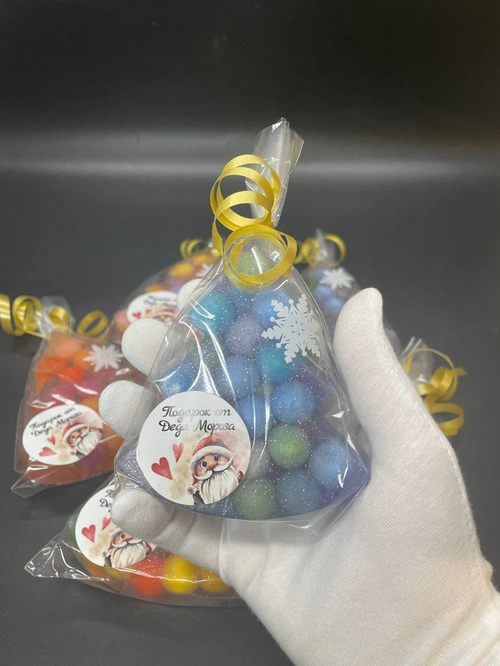 Ароматическое мыло ручной работы Елочки с шариками внутри