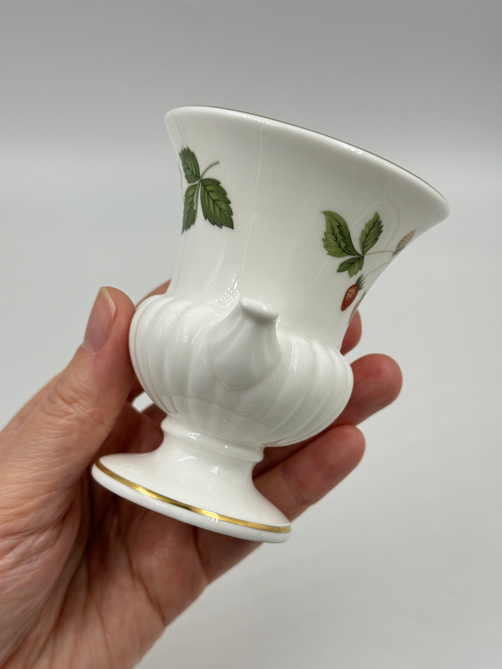 Ваза Wedgwood, Wild Strawberry