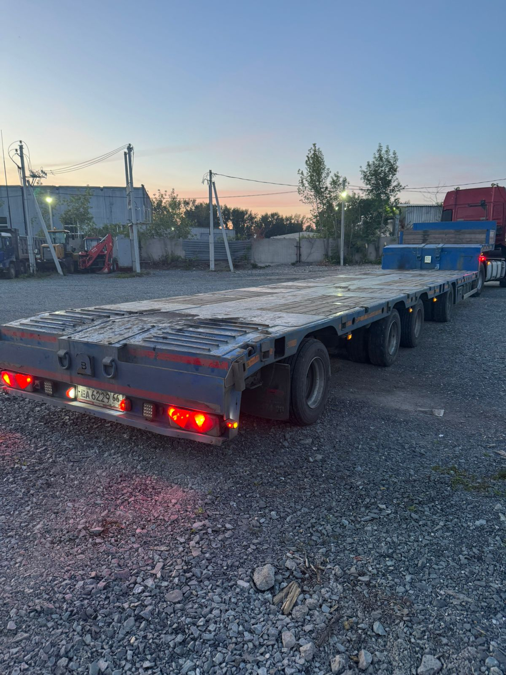БЕРГЕР 9854* Полуприцеп тяжеловоз 4 оси 9854-0000050-05 (Раздвижной)