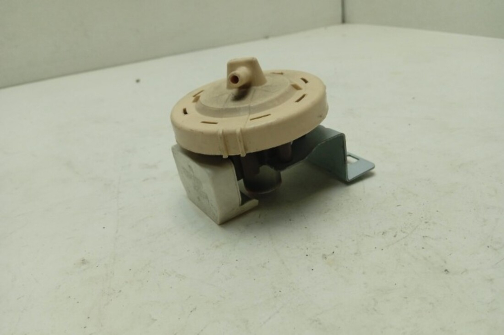WF6452S4V кт151 Датчик уровня воды для стиральной машины Samsung WF6452S4V б/у