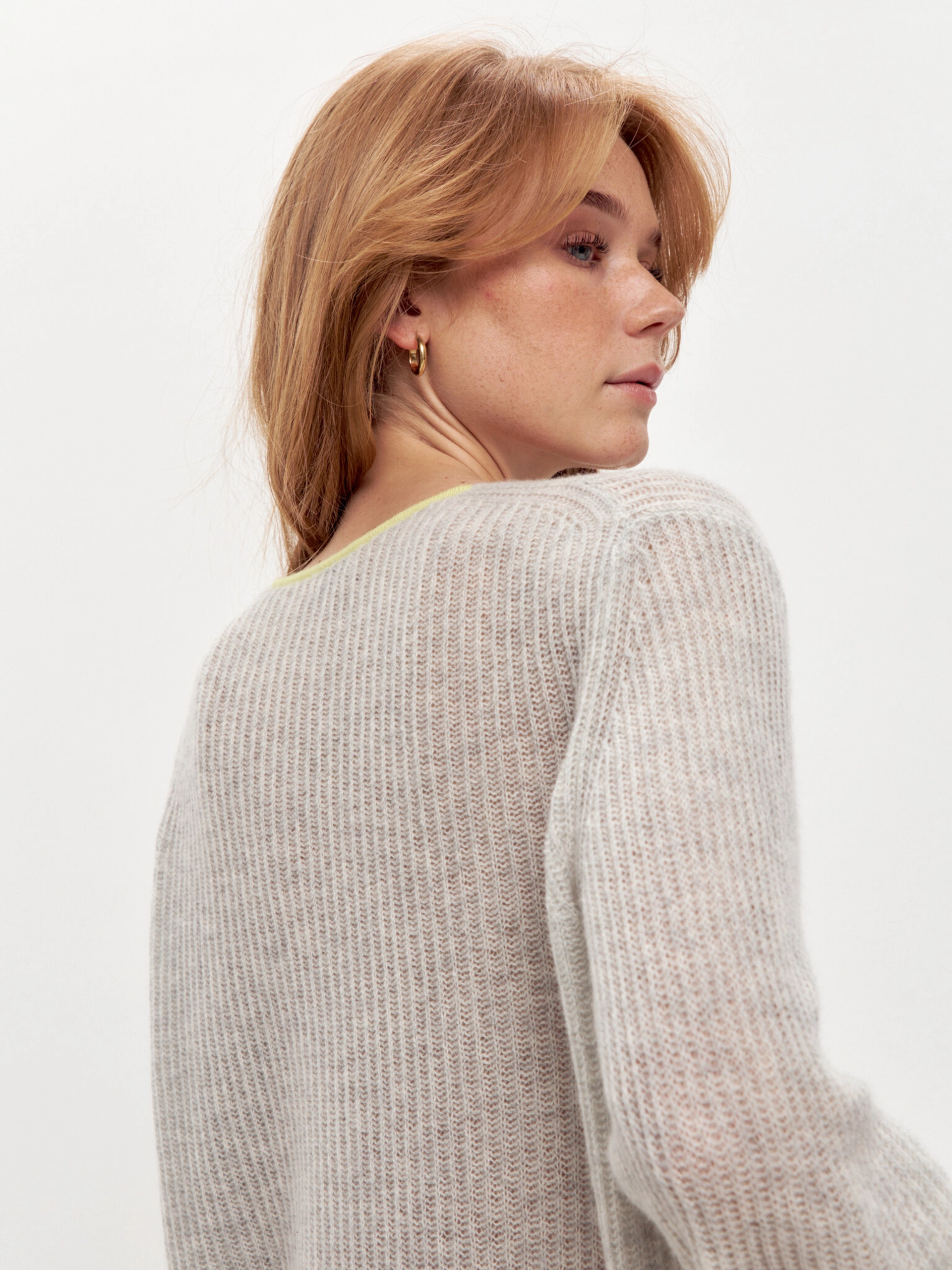 Кашемировый пуловер