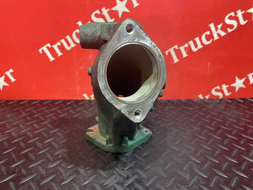 Патрубок системы охлаждения