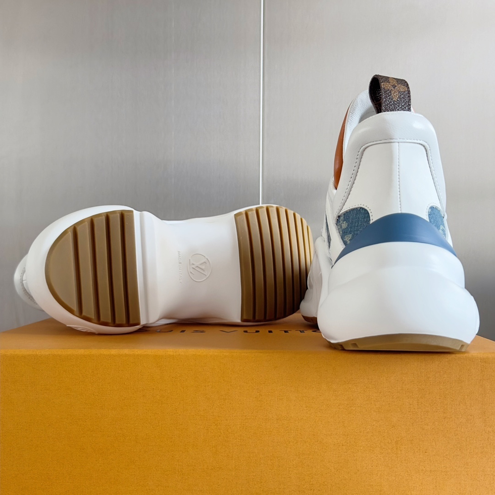 Louis Vuitton Archlight
