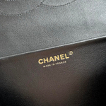 Chanel Maxi Flapbag 38 cm
