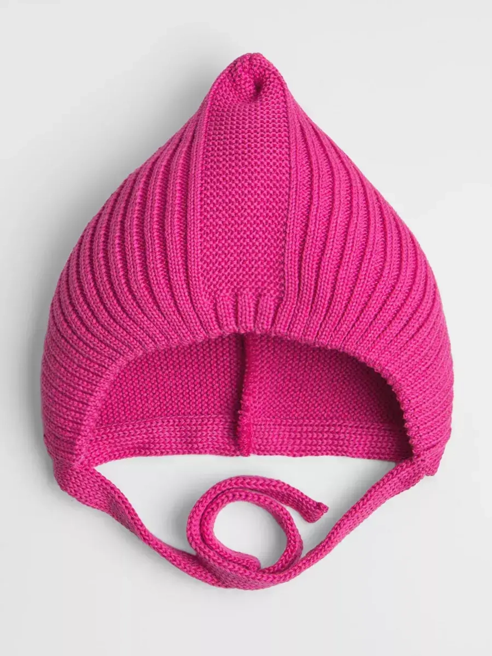 Чепчик для девочки вязаный на завязках на осень