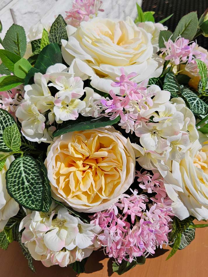 Композиция из роз