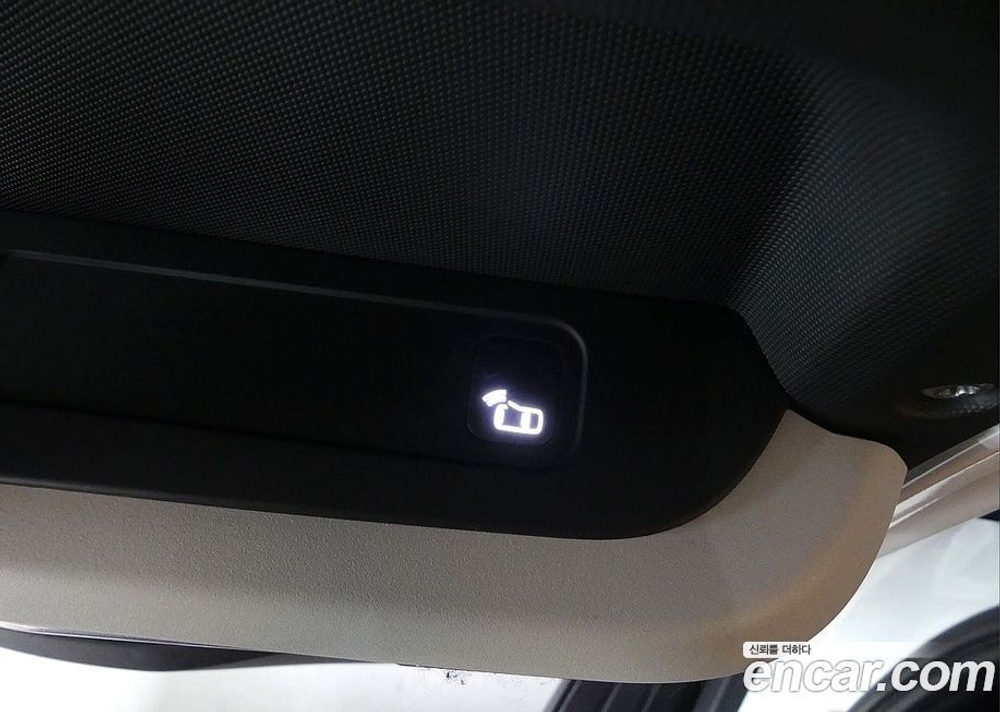 Land Rover Defender (L663) 110 D240 SE (12.2020)