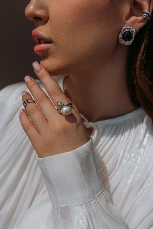 Кольцо с барочным жемчугом