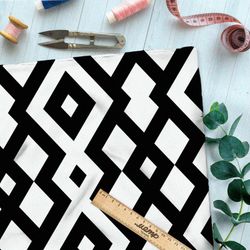 Ткань таффета ромбовидный узор на белом фоне