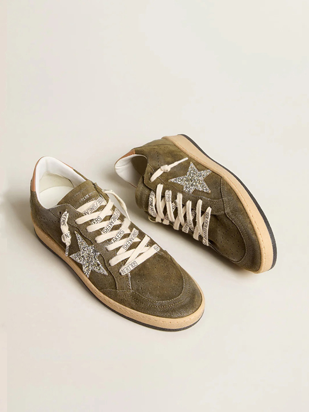 Ball Star khaki with silver glitter star