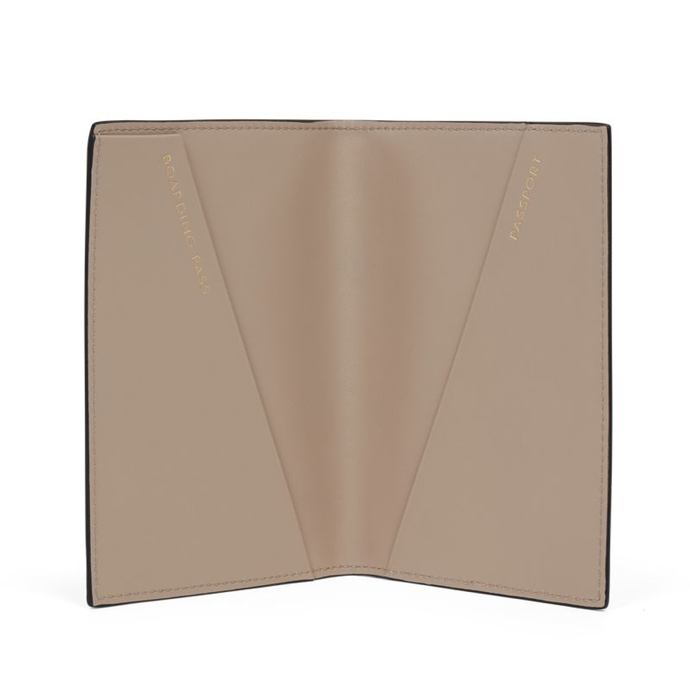 Smythson Кейс для паспорта и посадочного талона Passport Cover in Panama