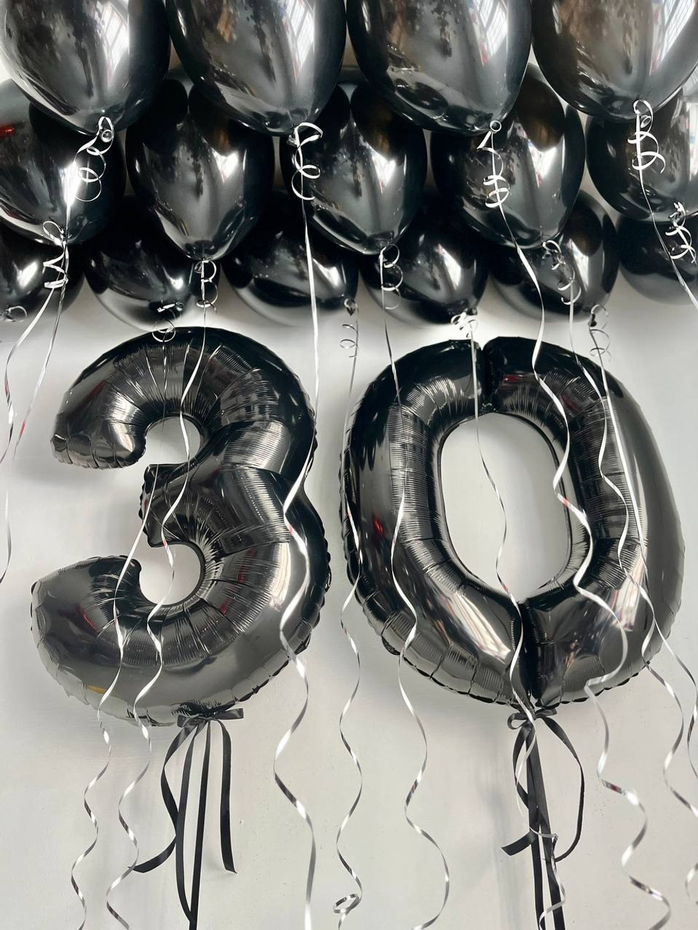 Воздушные шары цифры чёрные на 30 лет №2655