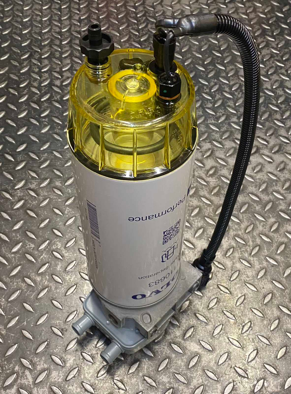 Фильтр топливный Volvo 11110740