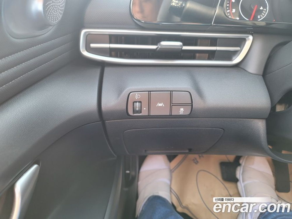 Hyundai Avante (CN7) 1.6 (03.2021)
