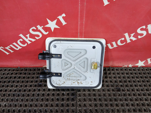 Крышка инструментального ящика правого 2022г